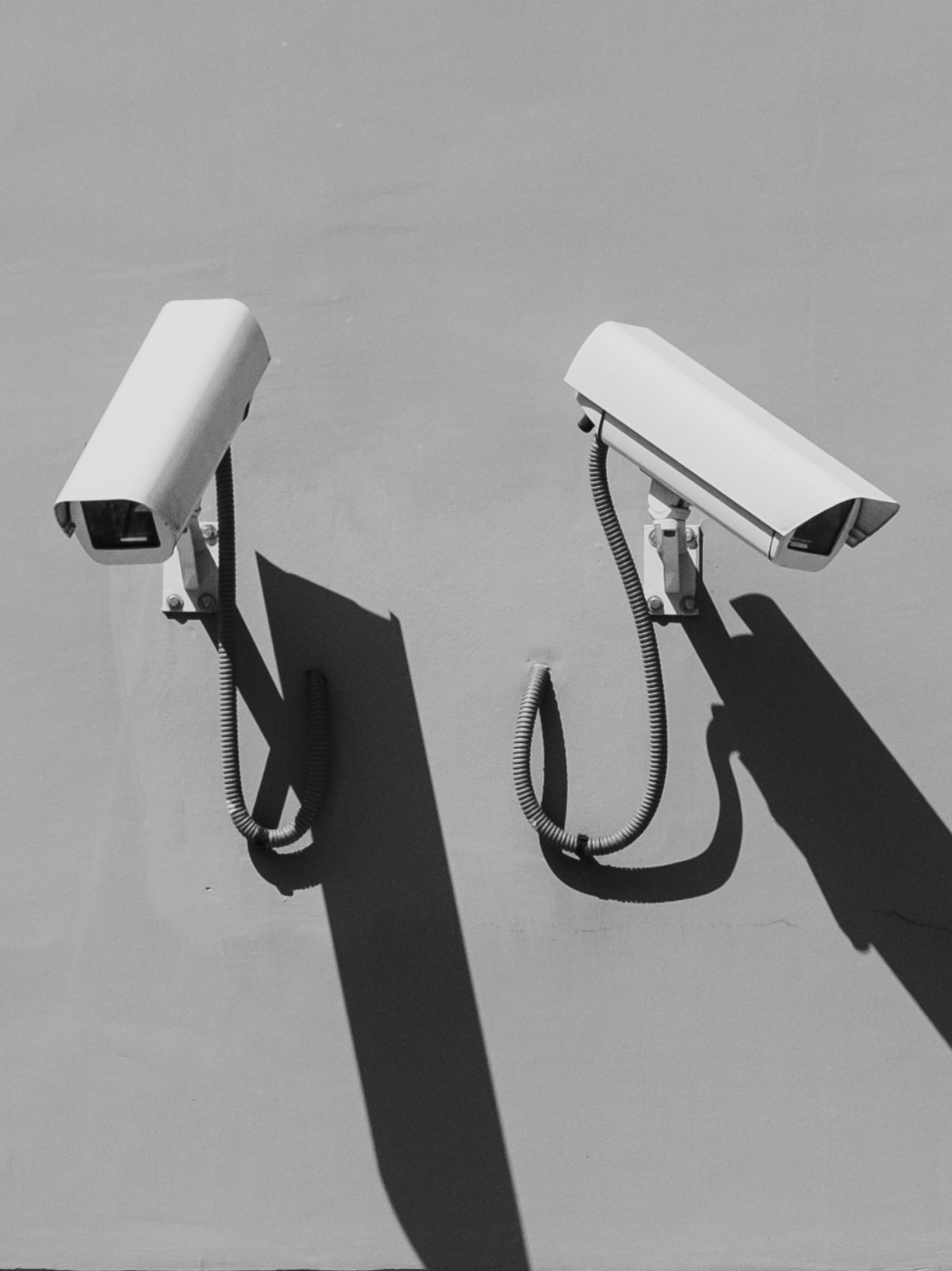 Сучасні системи безпеки для контролю та захисту об’єктів